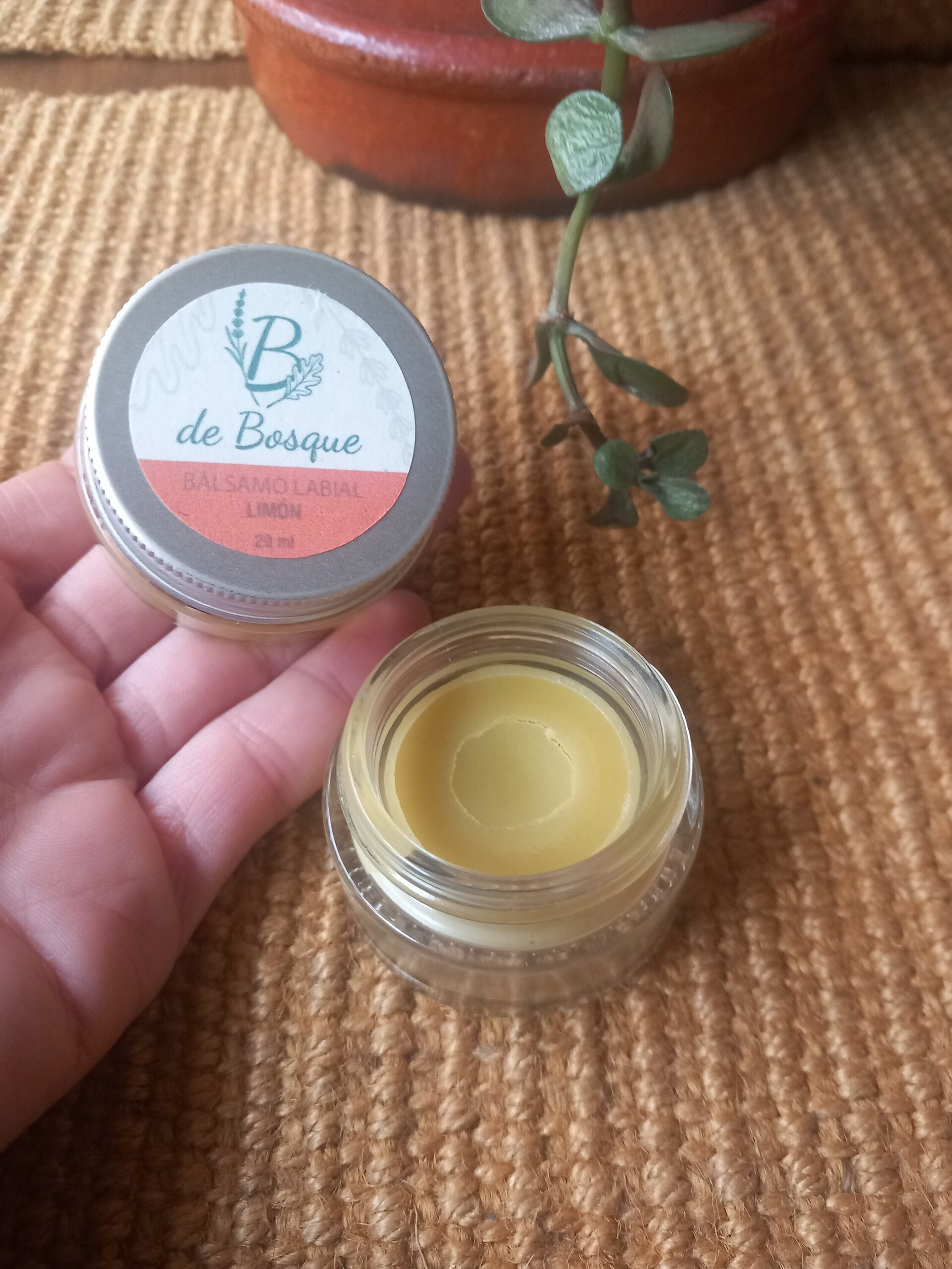 Bálsamo labial de cera de abejas - 2